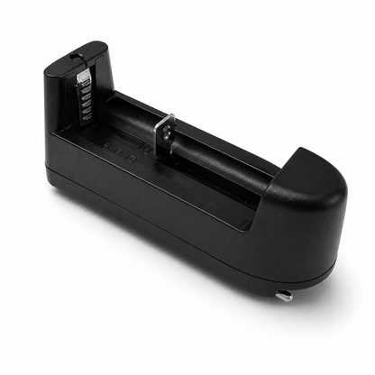 Мини фенер Black Airsoft CREE с презареждаща батерия и зарядно