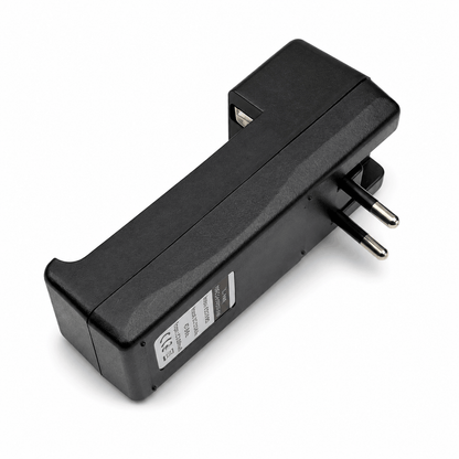 Lampe torche LED UltraFire – kit avec 2 batteries et chargeur